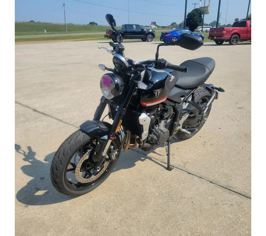 2024 Triumph Trident 660 Sapphire Black