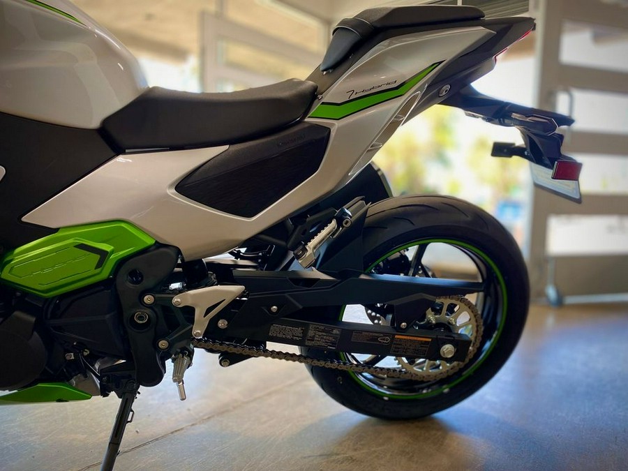 2024 Kawasaki Ninja® 7 Hybrid ABS