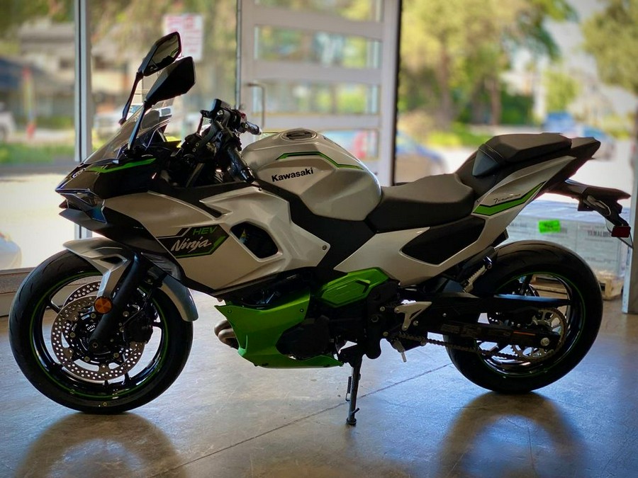 2024 Kawasaki Ninja® 7 Hybrid ABS