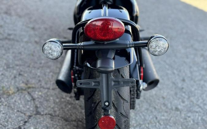 2019 Triumph Bonneville Bobber Black Jet Black