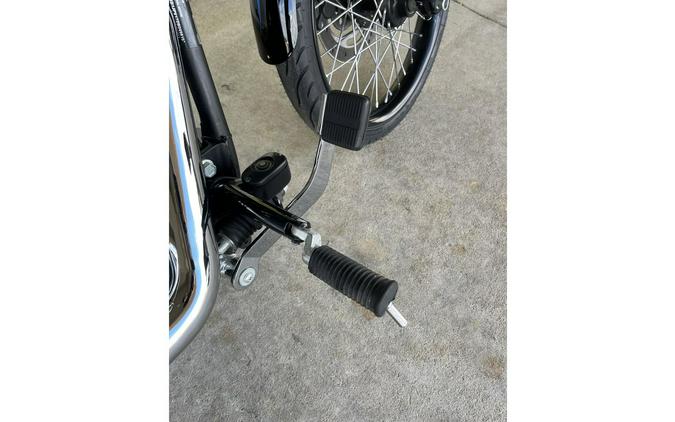 2013 Harley-Davidson® FXS Blackline®