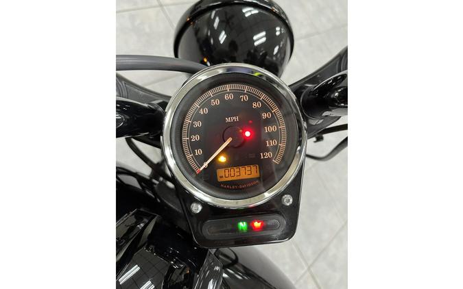 2013 Harley-Davidson® FXS Blackline®