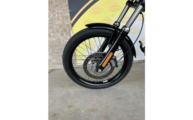 2013 Harley-Davidson® FXS Blackline®