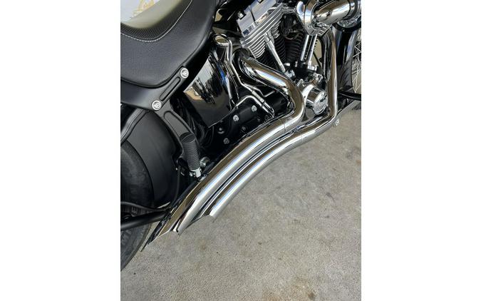 2013 Harley-Davidson® FXS Blackline®