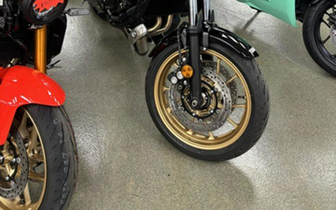 2025 Yamaha XSR 700