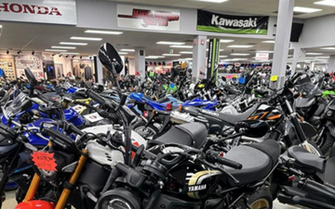 2025 Yamaha XSR 700