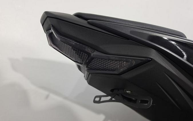 2024 Kawasaki Ninja ZX-6R Metallic Flat Spark Black/Ebony