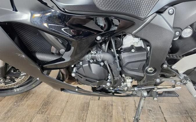 2024 Kawasaki Ninja ZX-6R Metallic Flat Spark Black/Ebony