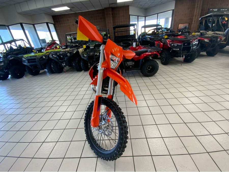 2024 KTM XC 150 W