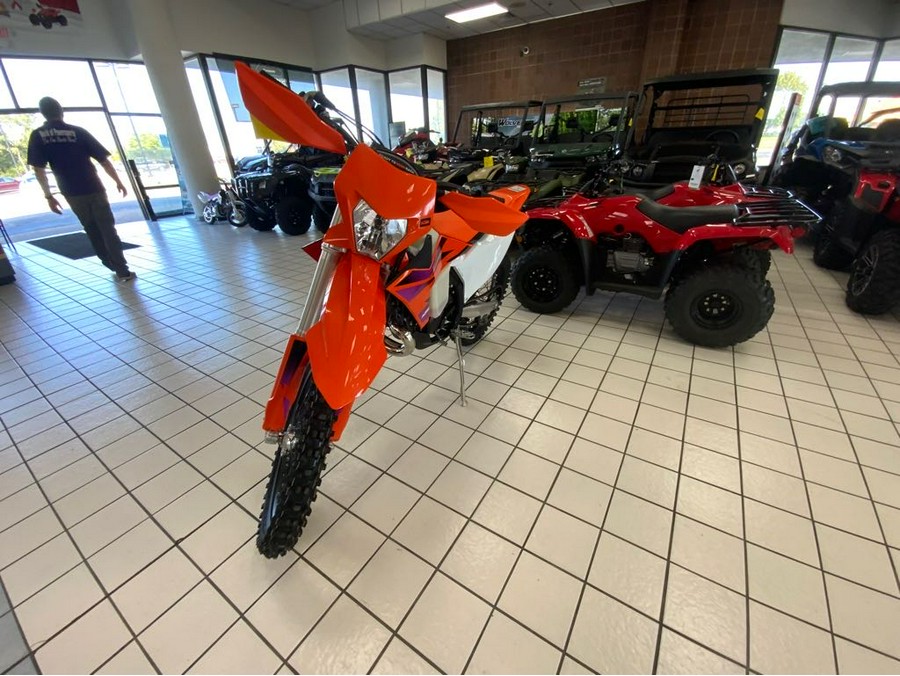 2024 KTM XC 150 W