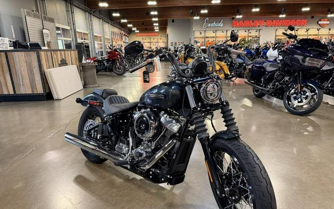 2025 Harley-Davidson® FXBB - Street Bob®