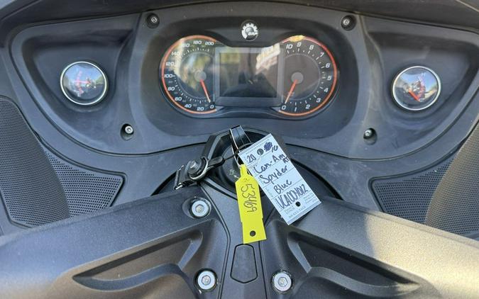 2016 Can-Am® RD SPYDER RT S 1330 ACE SE6 OB 16