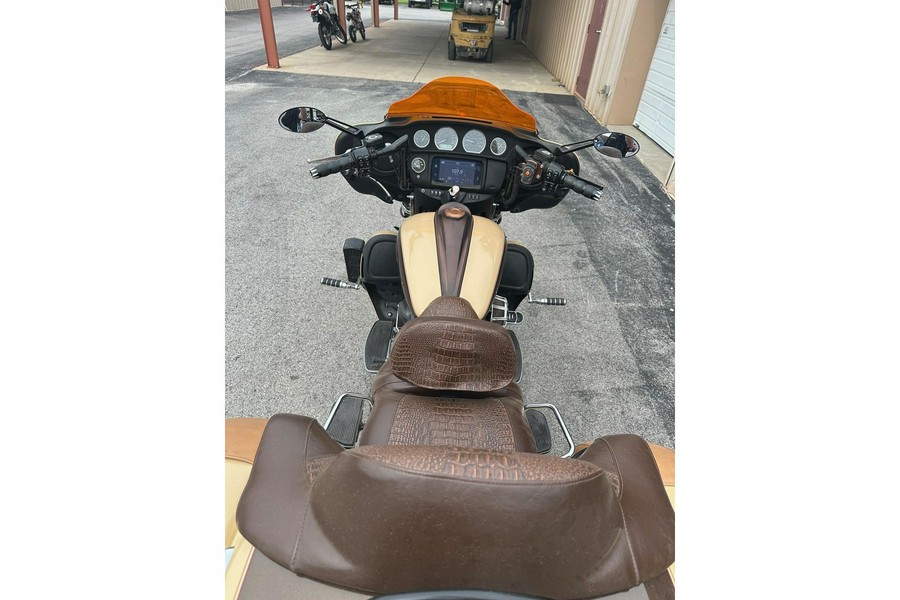 2014 Harley-Davidson® TRI GLIDE ULTRA