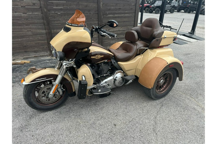 2014 Harley-Davidson® TRI GLIDE ULTRA