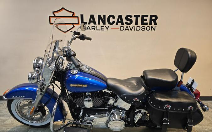 2017 Harley-Davidson® Heritage Softail® Classic Bonneville Blue/Fathom Blue FLSTC