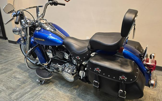 2017 Harley-Davidson® Heritage Softail® Classic Bonneville Blue/Fathom Blue FLSTC