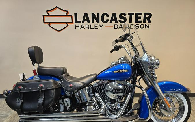 2017 Harley-Davidson® Heritage Softail® Classic Bonneville Blue/Fathom Blue FLSTC