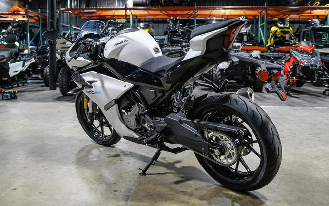 2025 CFMOTO 300SS