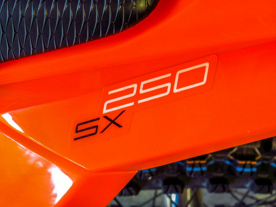 2025 KTM SX 250