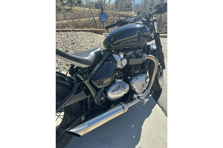 2020 Bonneville Bobber Base - Triumph