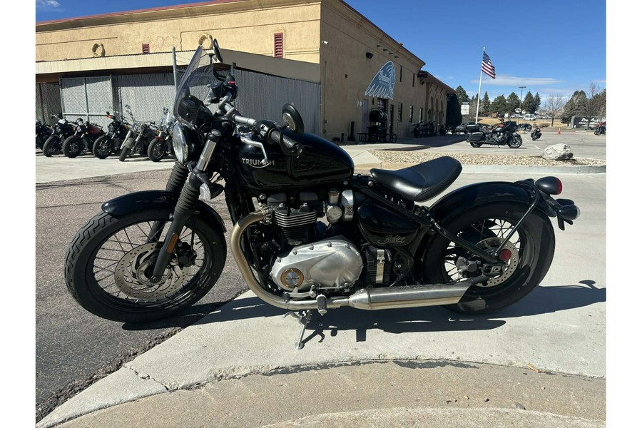 2020 Bonneville Bobber Base - Triumph