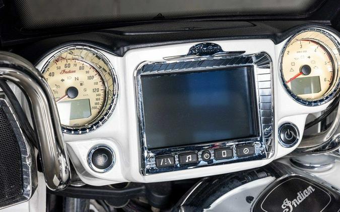 2018 Indian Motorcycle ROADMASTER, PRL WHITE/SILVER, 49ST Base ABS Pearl White over Star Silver - J3366054-1