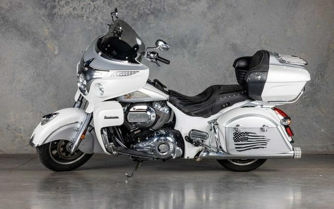 2018 Indian Motorcycle ROADMASTER, PRL WHITE/SILVER, 49ST Base ABS Pearl White over Star Silver - J3366054-1
