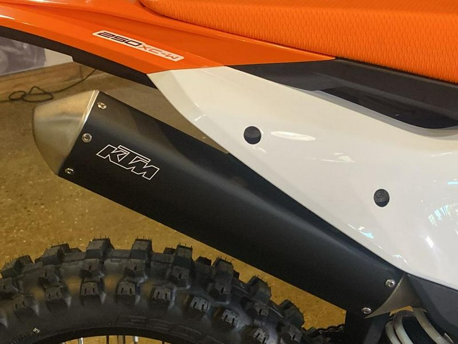 2024 KTM 250 XC-W