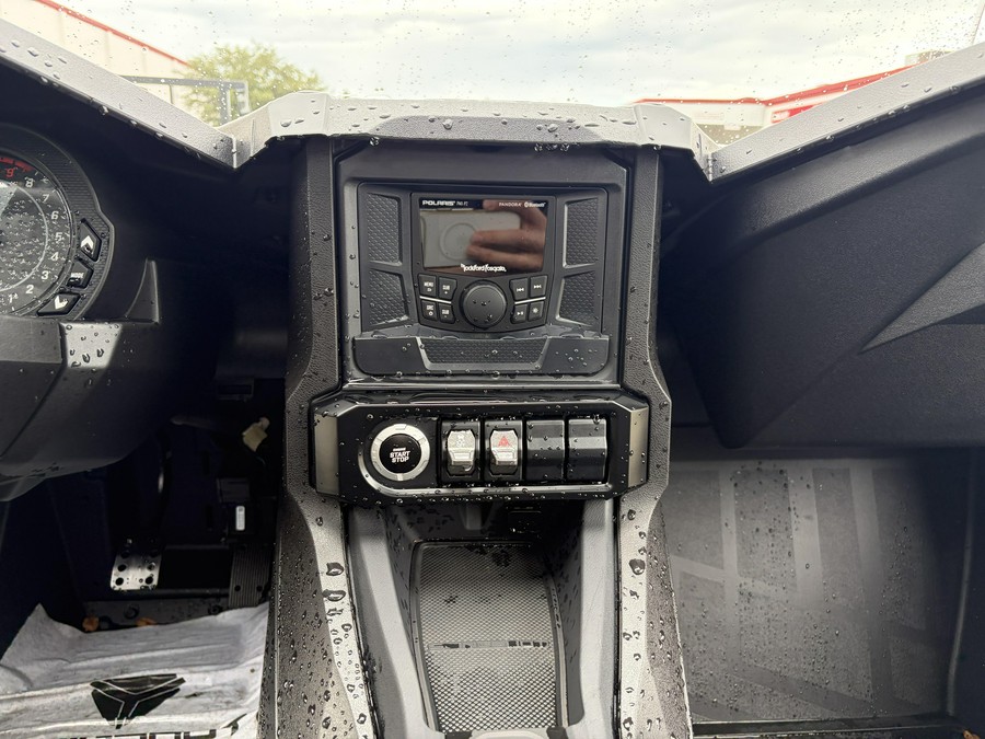 2026 Slingshot S AUTODRIVE