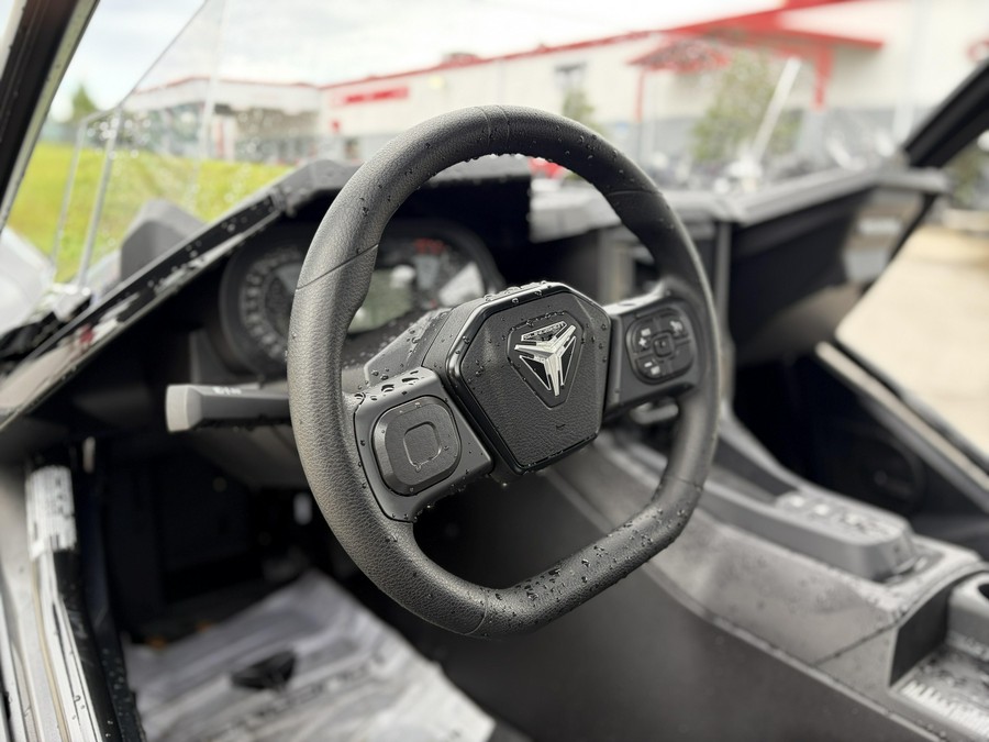 2026 Slingshot S AUTODRIVE