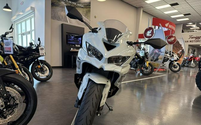 2026 Kawasaki Ninja® ZX™-4RR ABS