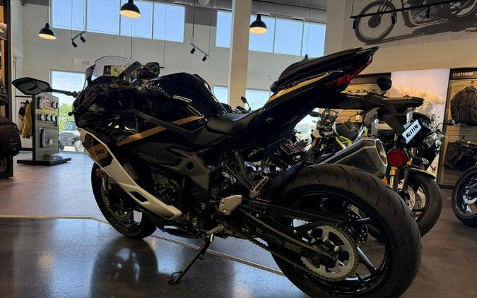 2026 Kawasaki Ninja® ZX™-4RR ABS