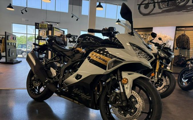 2026 Kawasaki Ninja® ZX™-4RR ABS