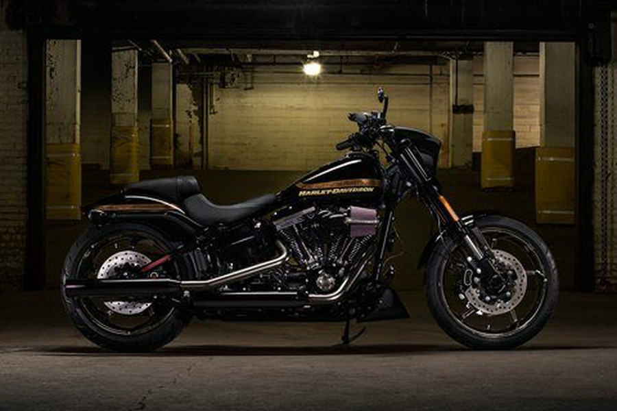 2016 Harley-Davidson CVO™ Pro Street Breakout®