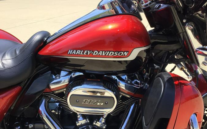 FLHTCUTGSE 2021 CVO Tri Glide
