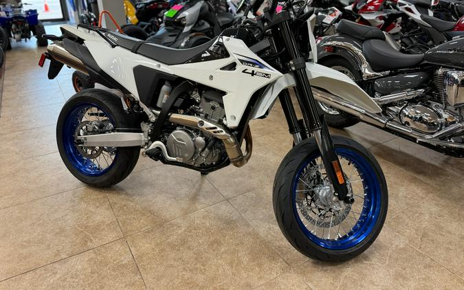 2026 Suzuki Motor of America Inc. DR-Z4SM+