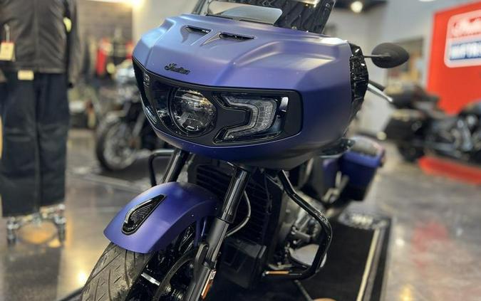 2024 Indian Motorcycle® Challenger® Dark Horse® w/PowerBand Audio Pkg Spirit Blue Smoke