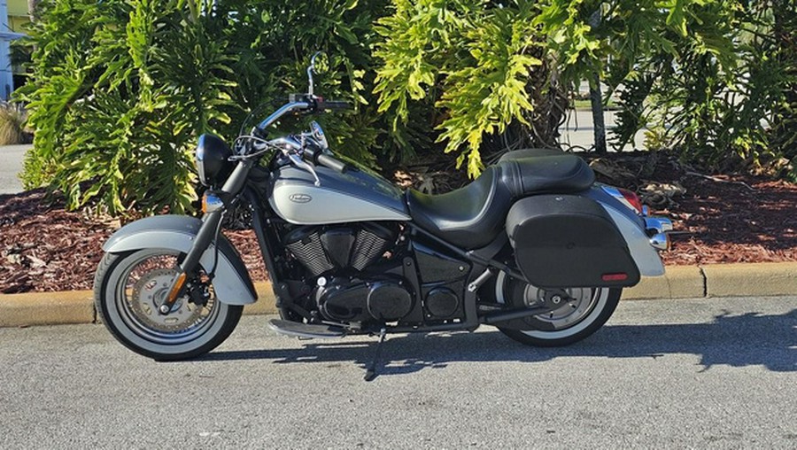 2024 Kawasaki Vulcan 900 Classic