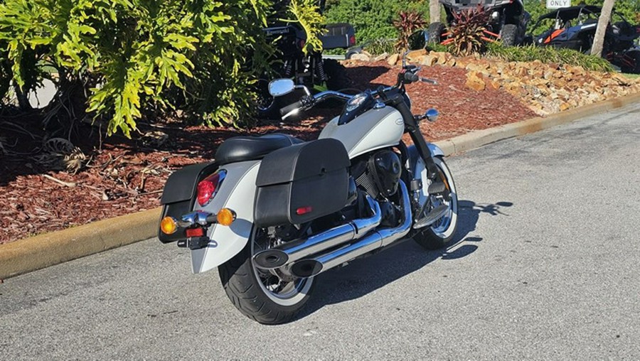 2024 Kawasaki Vulcan 900 Classic