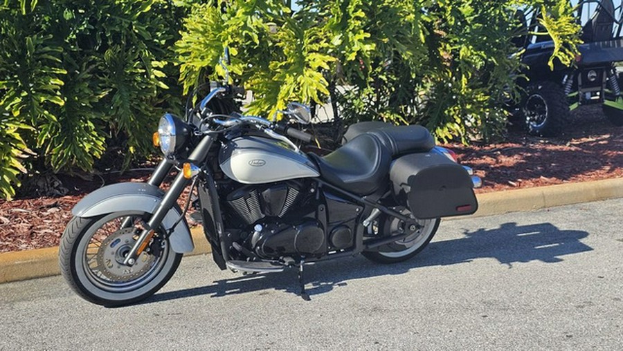 2024 Kawasaki Vulcan 900 Classic