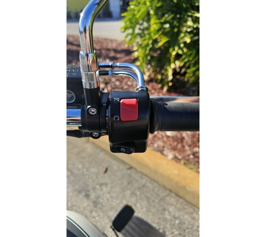 2024 Kawasaki Vulcan 900 Classic