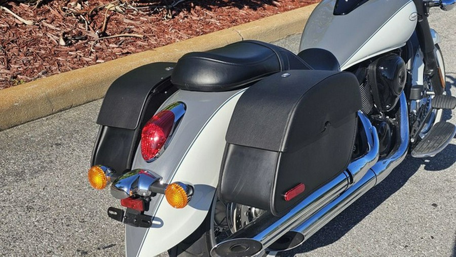 2024 Kawasaki Vulcan 900 Classic