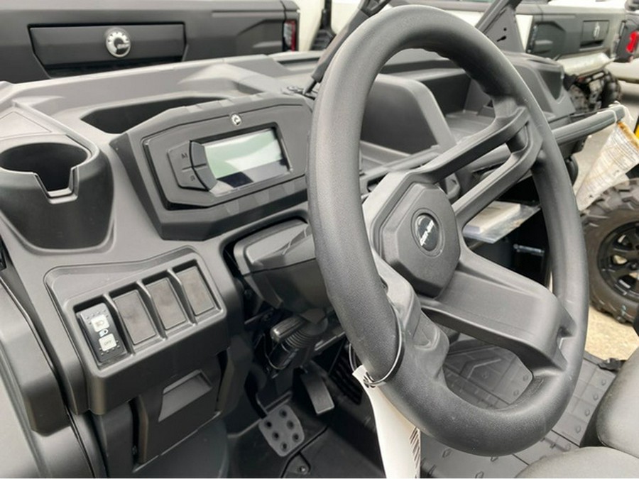 2026 Can-AM Defender DPS HD9
