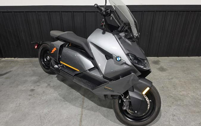 2022 BMW CE 04