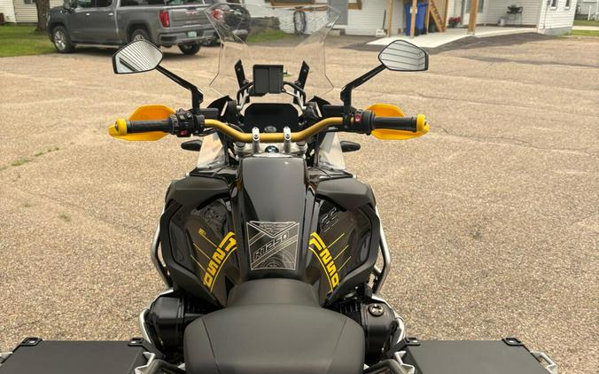 2021 BMW Motorrad BMW R 1250 GS Adventure 40th Anniversary Black and Yellow