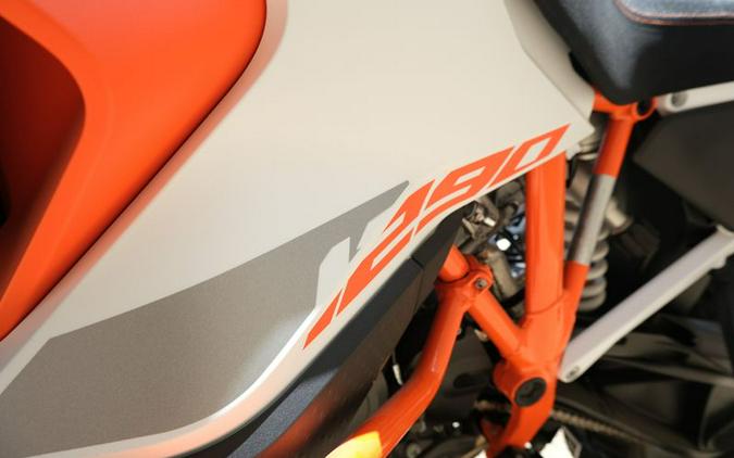 New 2024 KTM 1290 SUPER ADVENTURE R OT WHITE