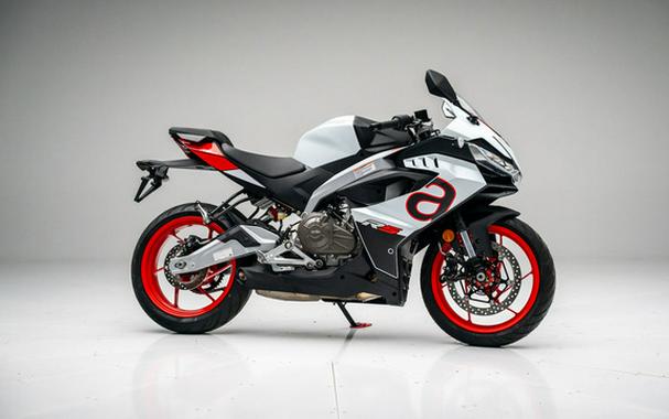 2025 Aprilia RS 457