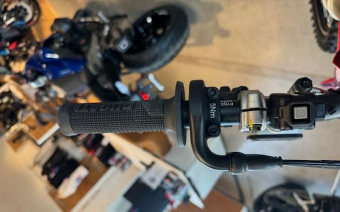 2026 DUCATI D: Desmo MX 450