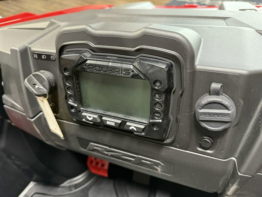 2026 Polaris RZR 200 EFI