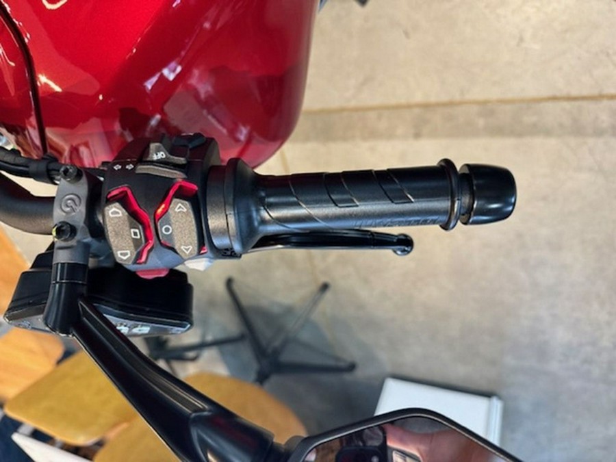 2026 Ducati D: X Diavel V4